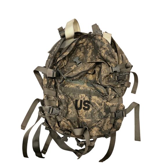 US Army Issued Green Camo Tactical Backpack - Picture 1 of 4